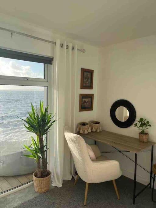 Вілла Relax With Spectacular Views And Hot Tub Kircubbin Екстер'єр фото